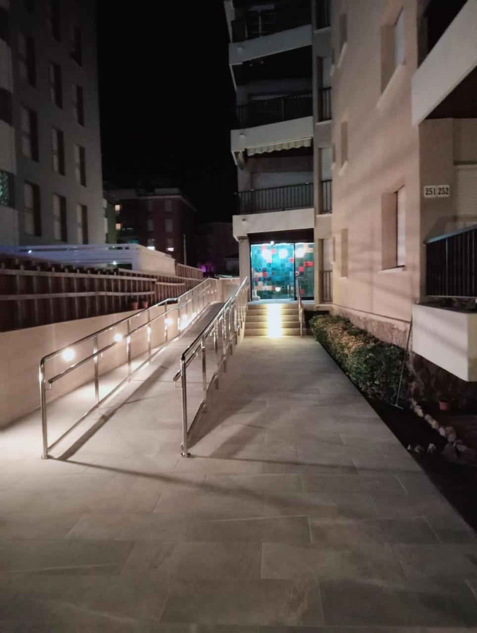 Apartamento Primera Linea De Playa Port-Segur Segur de Calafell Exterior foto
